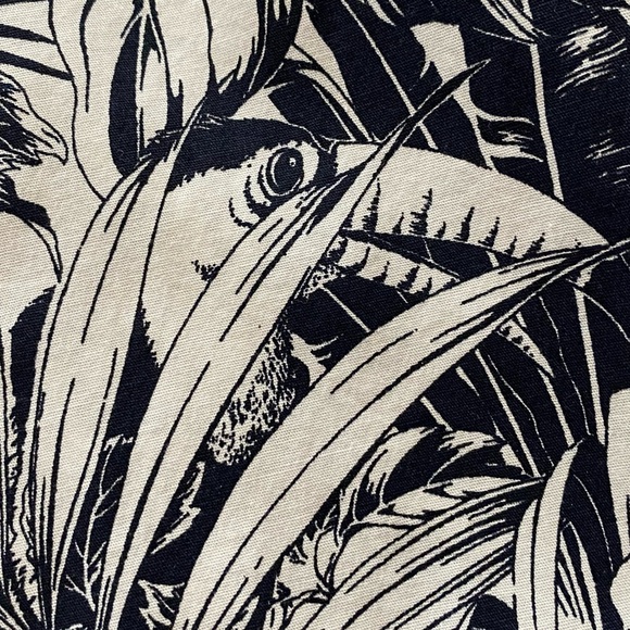 Columbia extra large men’s shirt washed, but never worn tropical material - Picture 4 of 6